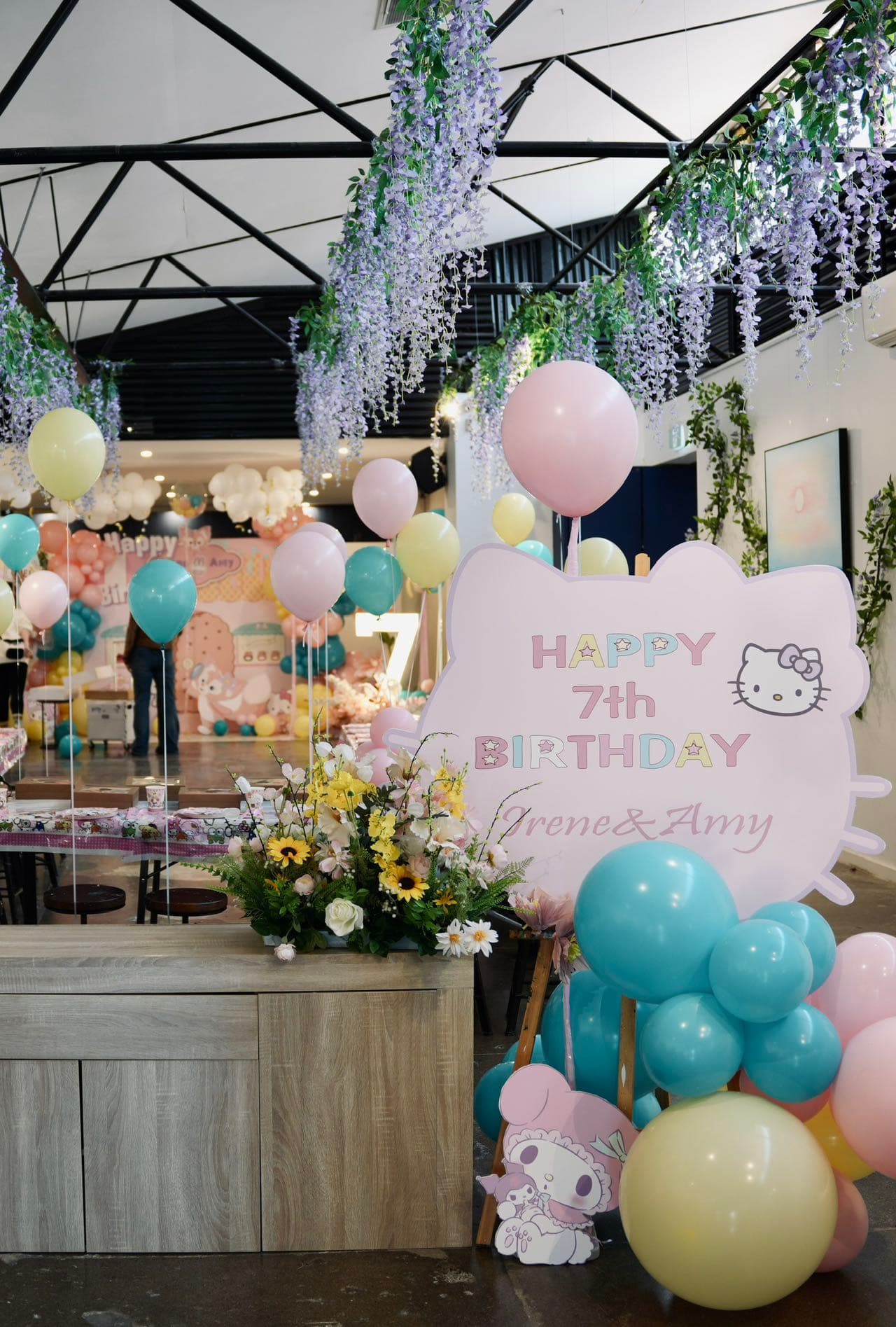 Themed Decorations